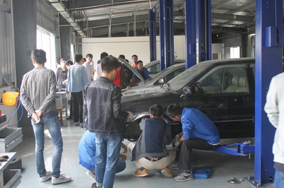 汽車(chē)檢測(cè)與維修實(shí)訓(xùn)中心 專(zhuān)用設(shè)備修理的實(shí)踐基地